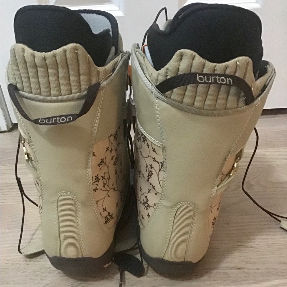 Burton snowboard boots